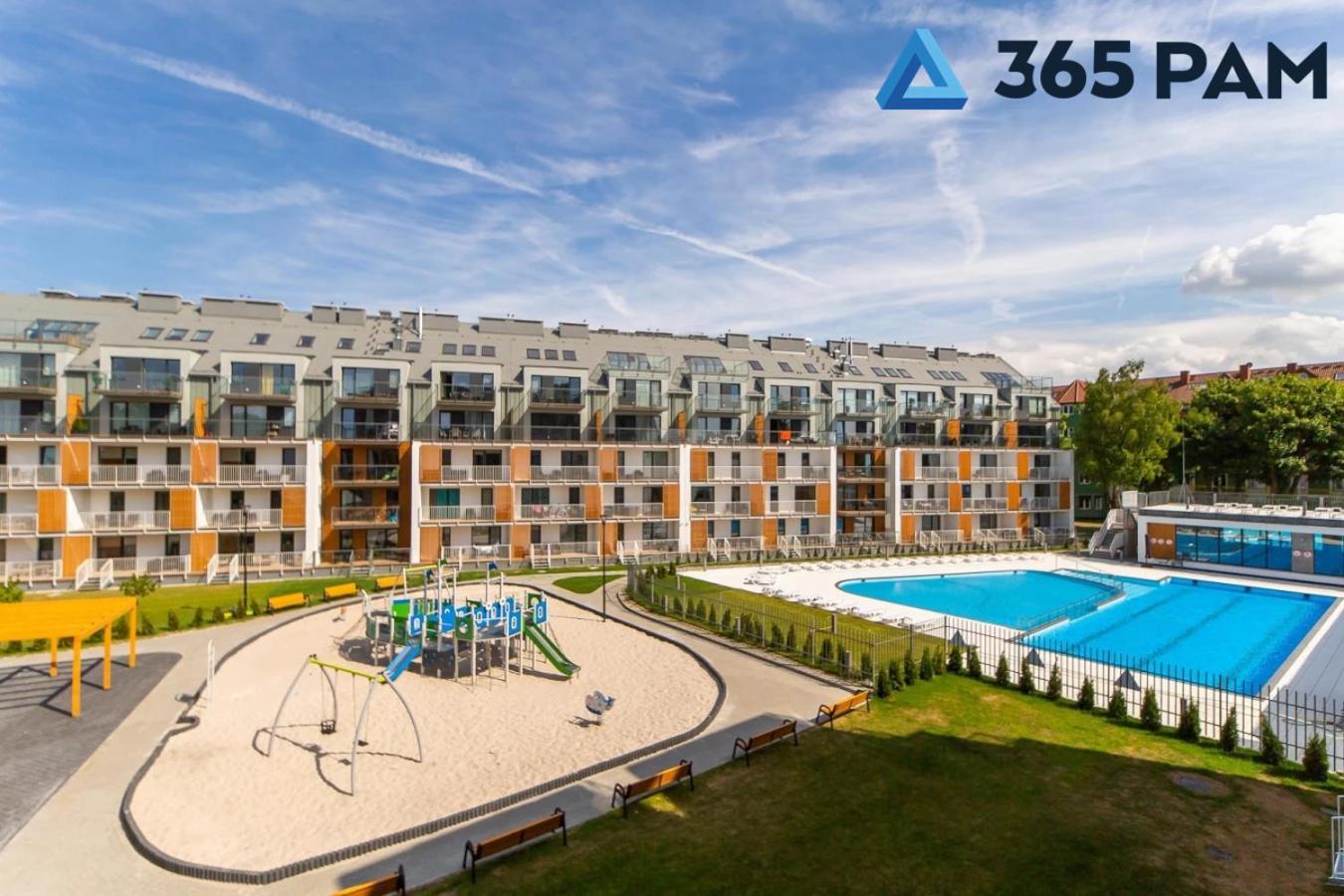 Feniks Kolobrzeg Podczele Basen, Silownia, Bawialnia - 365Pam Exteriör bild